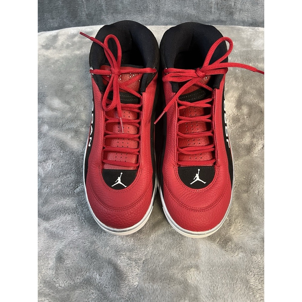 Size 9.5 - Air Jordan Team Showcase Gym Red Black